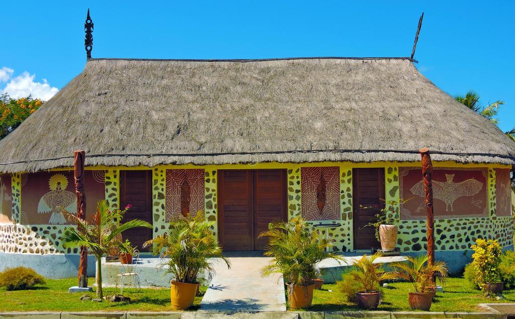 Hotel Koniambo Koné Exteriér fotografie