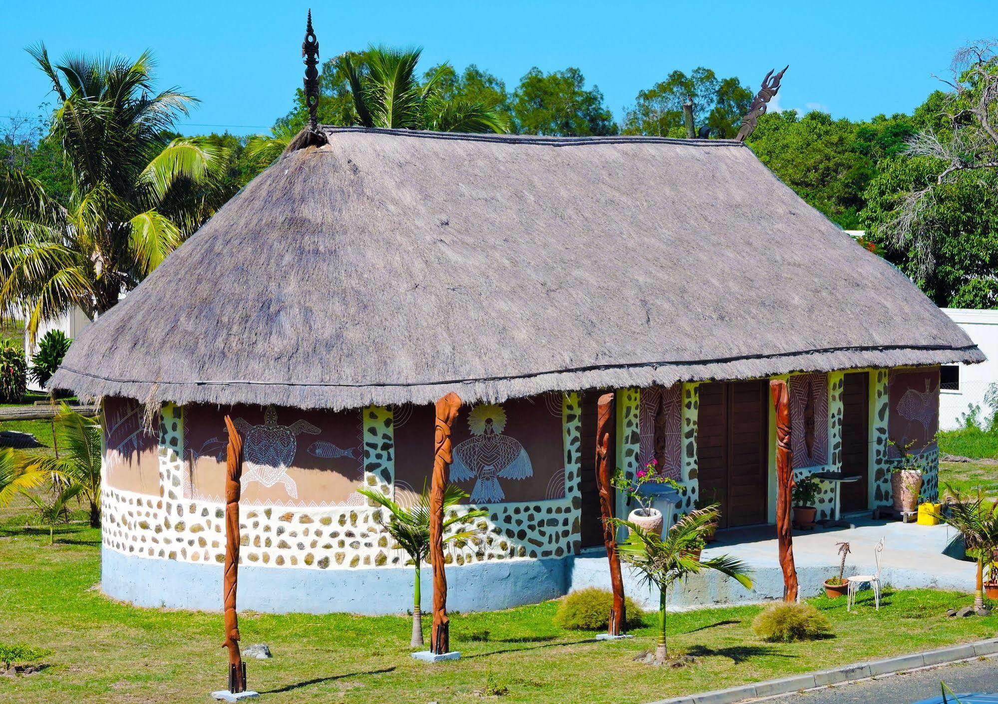 Hotel Koniambo Koné Exteriér fotografie