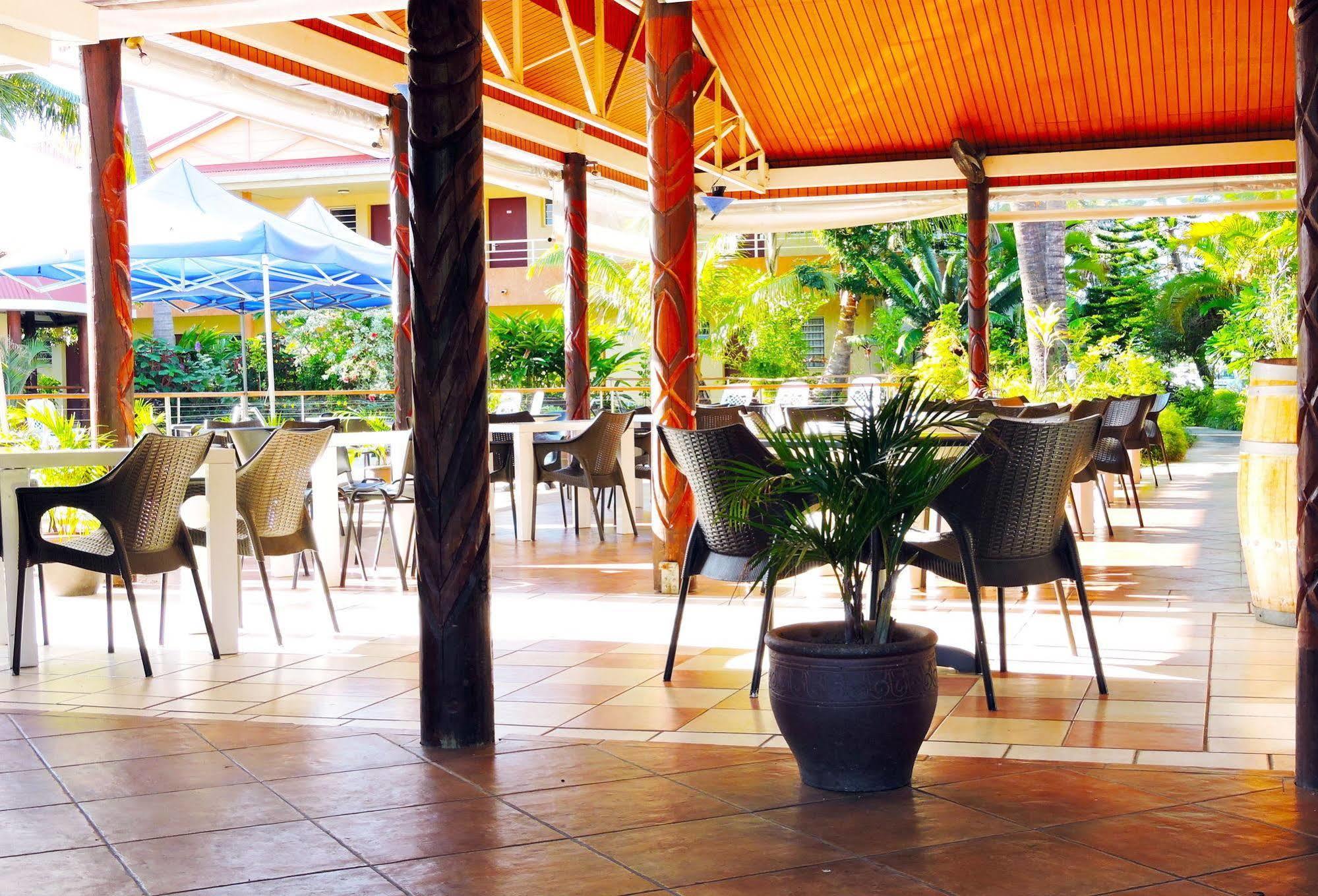 Hotel Koniambo Koné Exteriér fotografie